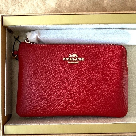 Coach Boxed Wristlet w Charms NWT - Picture 6 of 6